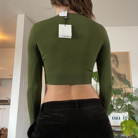 OPENING CEREMONY LONG SLEEVE CROPPED SWEATER WITH CUTOUT SLEEVE OLIVE GREEN XS - Picture 6 of 6